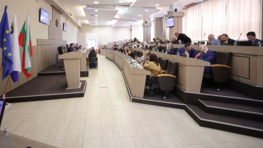 Общинският съвет в Бургас отхвърли пенсионерска карта за градския транспорт за 1 евро