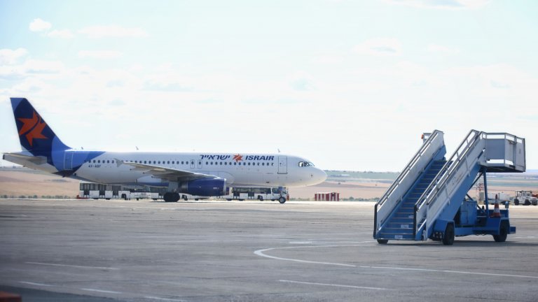 След ремонт на пистата за 50 млн. евро., летище Бургас обяви нови маршрути за летния сезон