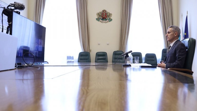 Гюров: Коалицията на желаещите за Украйна да се координира с атлантическите партньори