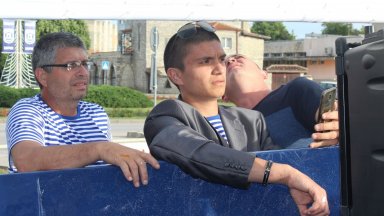 Водолазите от ВМС не откриха тела при огледа на потъналия рибарски кораб