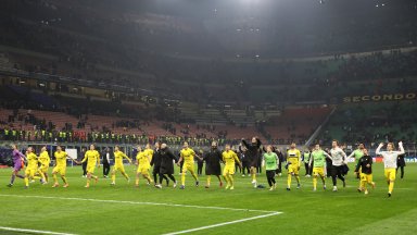 Полярната приказка: Против всяка логика и в контраст с футболната реалност