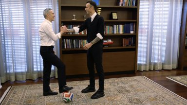 Бербатов влезе в политиката, ще съветва служебния премиер (снимки)