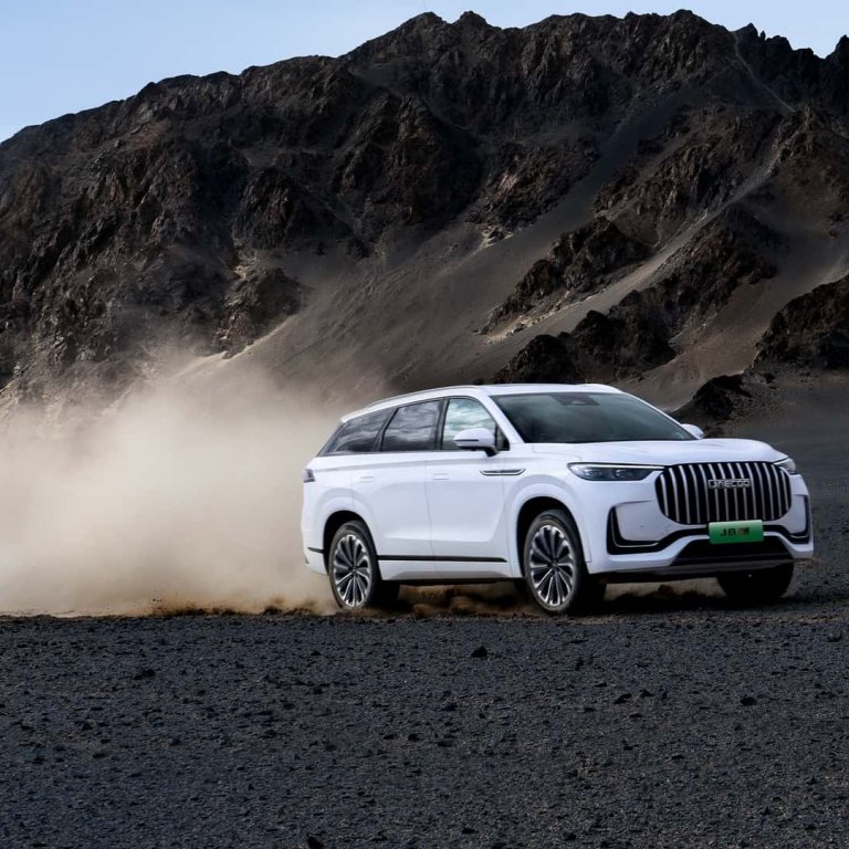 Jaecoo 8 идва скоро със 7 места и пробег от 1100 км