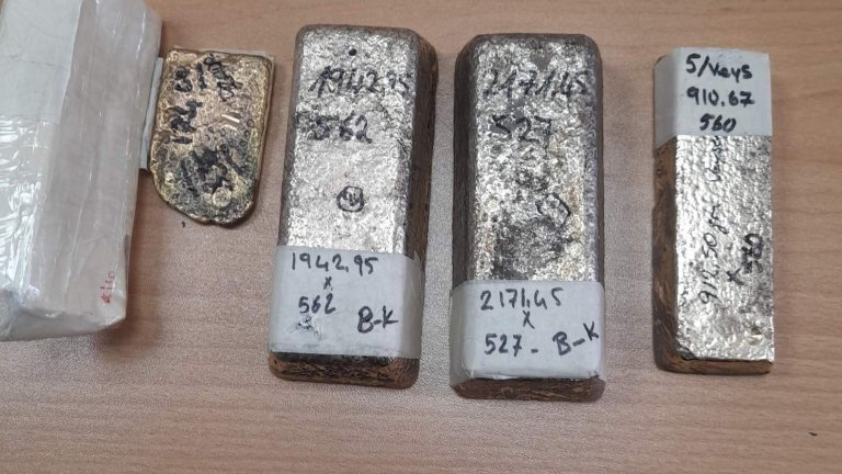 Задържаха над 11 кг кокаин и 5 кг злато на "Капитан Андреево" (снимки/видео)