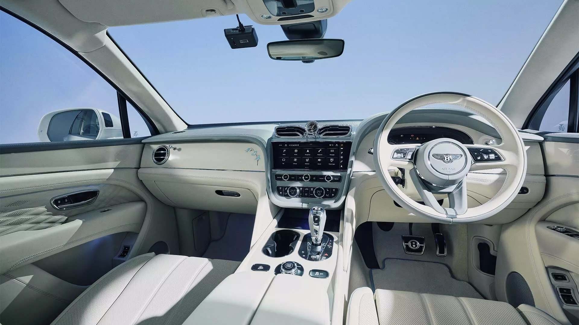 Bentley Mulliner Bentayga Something Blue 