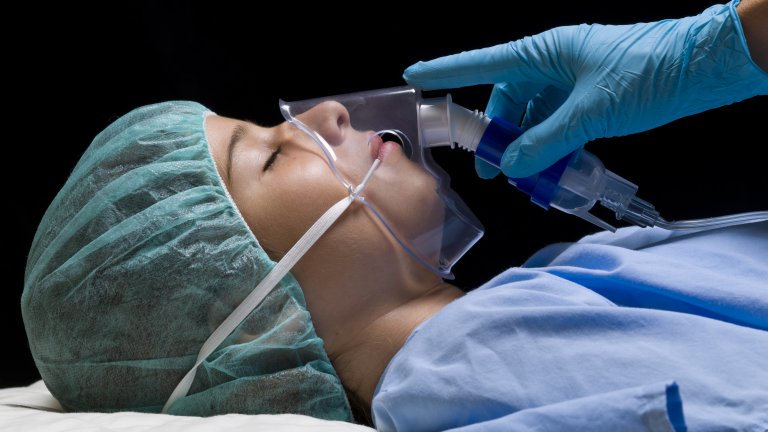 Под упойка! Родителският страх срещу медицинската реалност