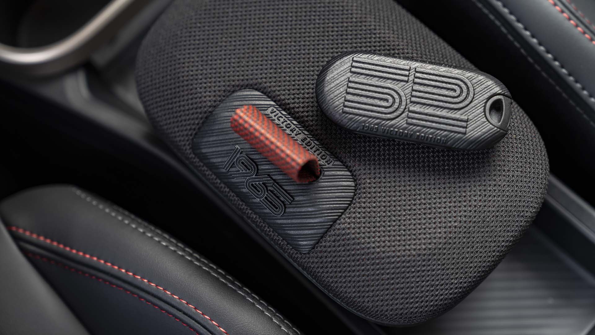 MINI John Cooper Works 1965 Victory Edition