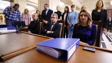 Тошко Йорданов в ЦИК: Социолозите пак не ни дават на картата, но пак ще сме в парламента