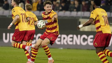 Луда драма: Поляци не бяха далеч от чудо след 0:3 и накараха Флоренция да трепери