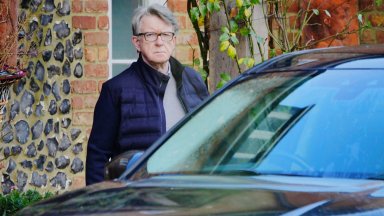 Бившият британски посланик в САЩ вече е под прицела на ОЛАФ