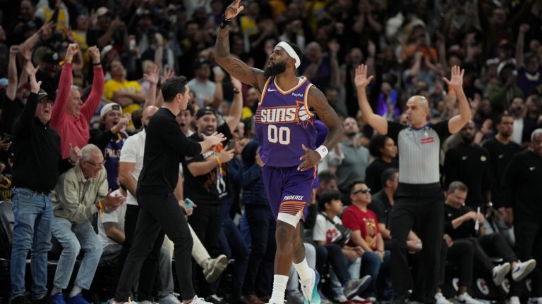 Тройка 0.9 секунди преди края: Агент 00 нанесе трета поредна загуба на Лейкърс