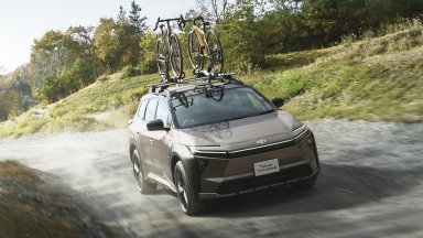 Стартираха продажбите на Toyota bZ4X Touring в Япония