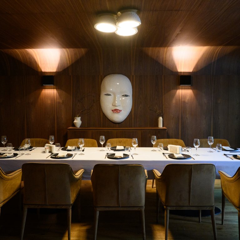 Паназиатска приказка в сърцето на града - там, където вечерята се превръща в пътешествие