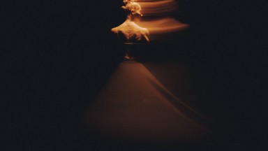 Балет "Арабеск" представя Behind you - танцов моноспектакъл