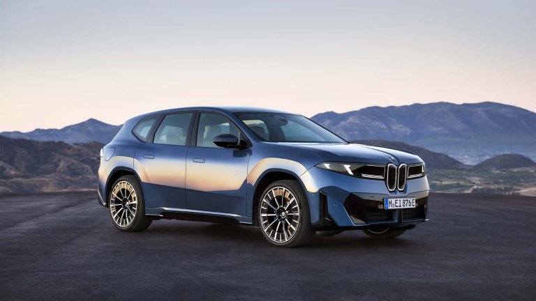 Новото BMW iX3 дебютира на пазара с няколко забележителни трофея