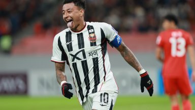 Бивш национал на Англия продължава околосветското си пътешествие