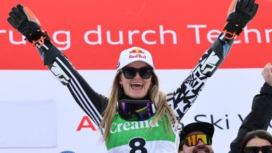 Германка спечели първия от двата супергигантски слалома в Солдеу