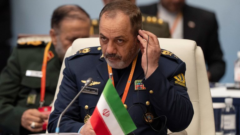 Иранският военен министър и командирът на Корпуса на гвардейците са загинали при ударите