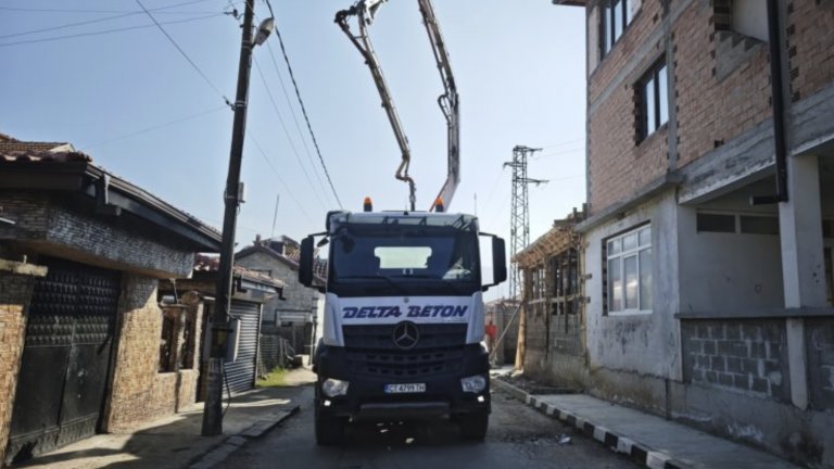 Волтова дъга уби работник в Старозагорско, друг е в критично състояние