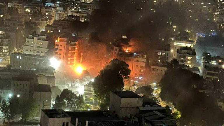 Мощни експлозии разтърсиха Тел Авив (видео)