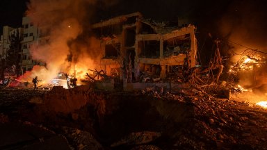 Мощни експлозии разтърсиха Тел Авив, има жертва и десетки ранени (видео/снимки)