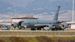 Кабинетът "Гюров" анализира дали може да бъдат преместени американските военни самолети