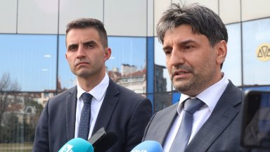 Разбиха нелегален канал за фалшиви лични карти, евробанкноти и задгранични паспорти