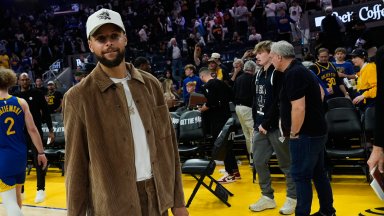 Звездата Стеф Къри пропуска поне още пет мача за Голдън Стейт 