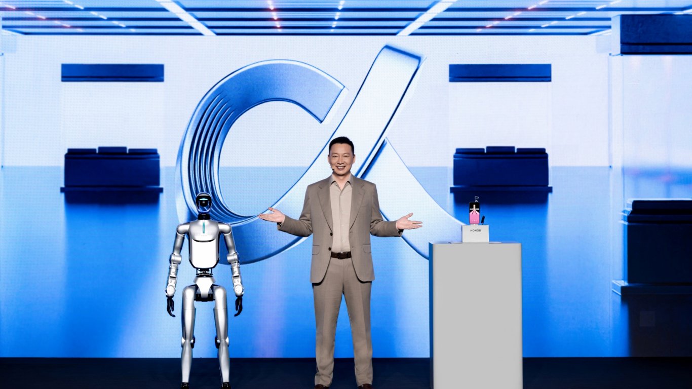 Honor представи първия си хуманоиден робот – салта, танци и визия за бъдещето 