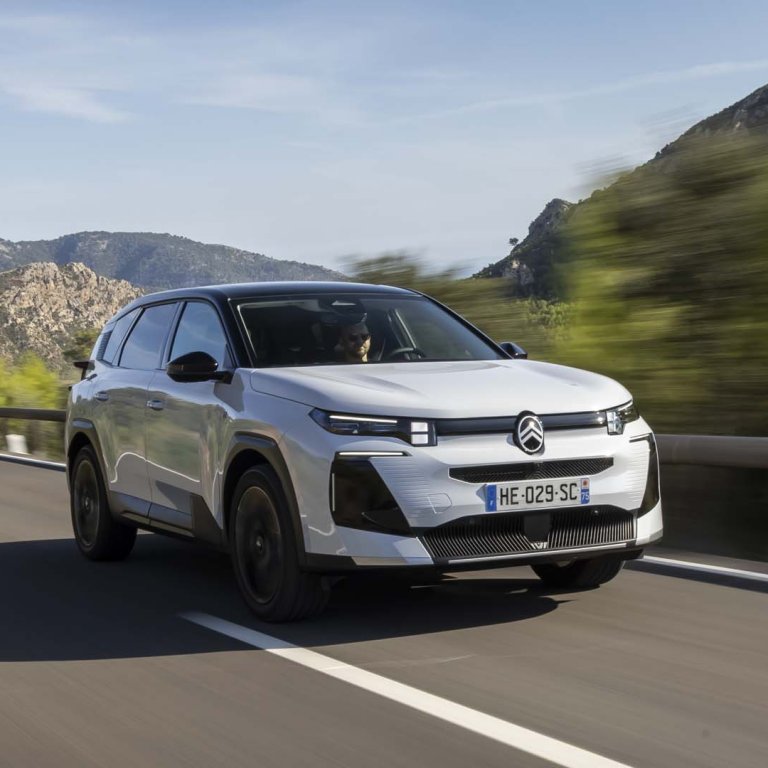 Citroen увеличи мощността и пробега на C5 Aircross PHEV