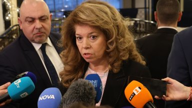 Йотова за Близкия изток: Няма нужда от спешен КСНС, следим обстановката под лупа