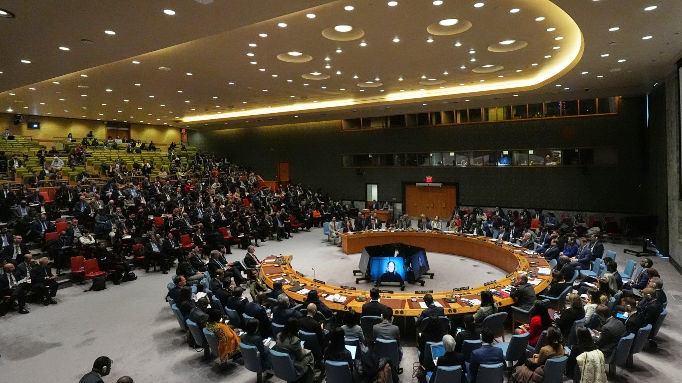 Иран призова Съвета за сигурност на ООН да спре войната