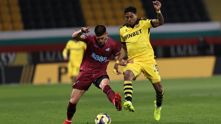 "Ботев" спря устрема на Септември с още една победа вкъщи