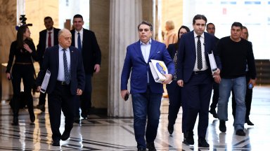 ПП-ДБ се регистрираха за вота и заявиха, че коалицията е единна