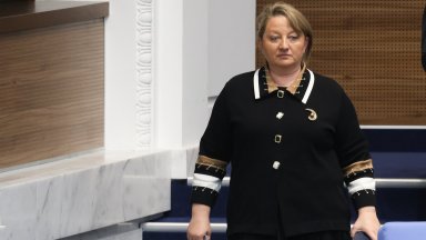 Сачева: ГЕРБ подкрепя Запрянов, но решения се взимат еднолично от премиера Гюров