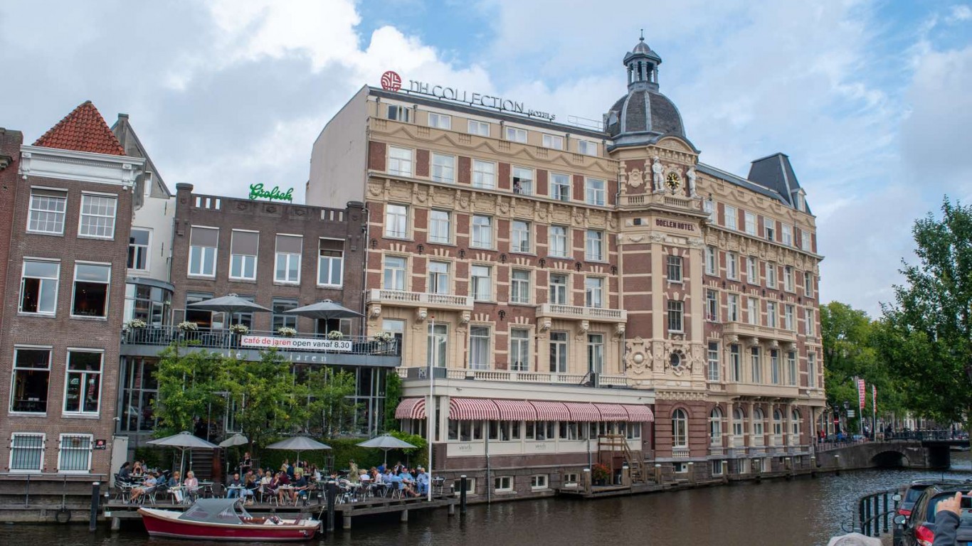 В най-стария хотел в Амстердам е рисувал Рембранд