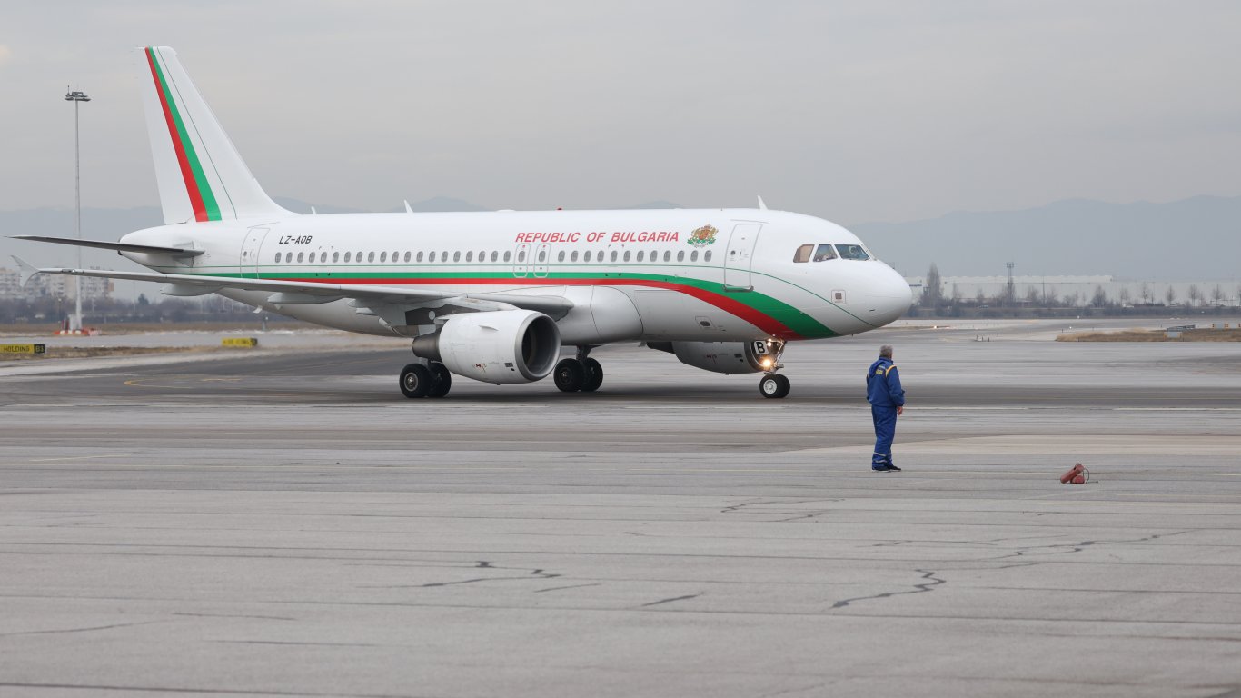 Българи се връщат от Дубай, Абу Даби и Оман с три полета днес и утре