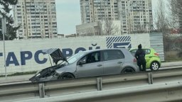 Катастрофа до Окръжна болница предизвика задръстване на "Цариградско шосе"