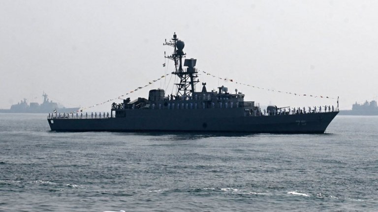 Шри Ланка извади 87 тела от ирански военен кораб, потопен от американска подводница