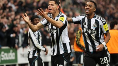 Десет храбри "свраки" попариха Манчестър Юнайтед в последната минута