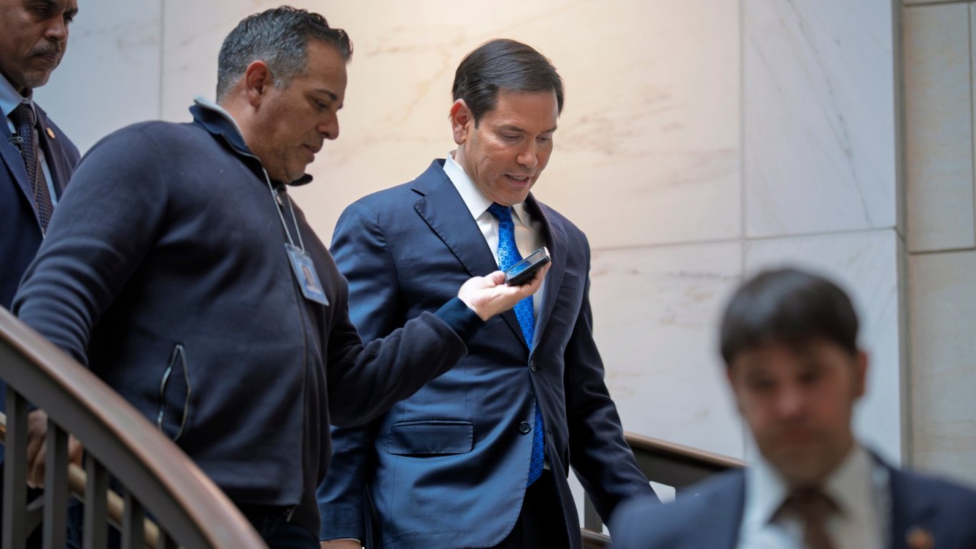 Американският Сенат не прие резолюцията която цели да ограничи възможностите