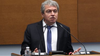 ИТН призова президента да поиска оставките на "тези недоразумения" Дечев и Христанов