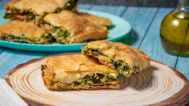 Гръцката спанакопита - традицията на една страна, събрана в няколко хапки