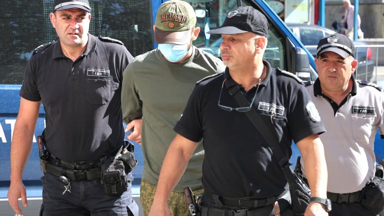 Домашен арест за 31-годишен бургазлия, отглеждал над 21 килограма марихуана