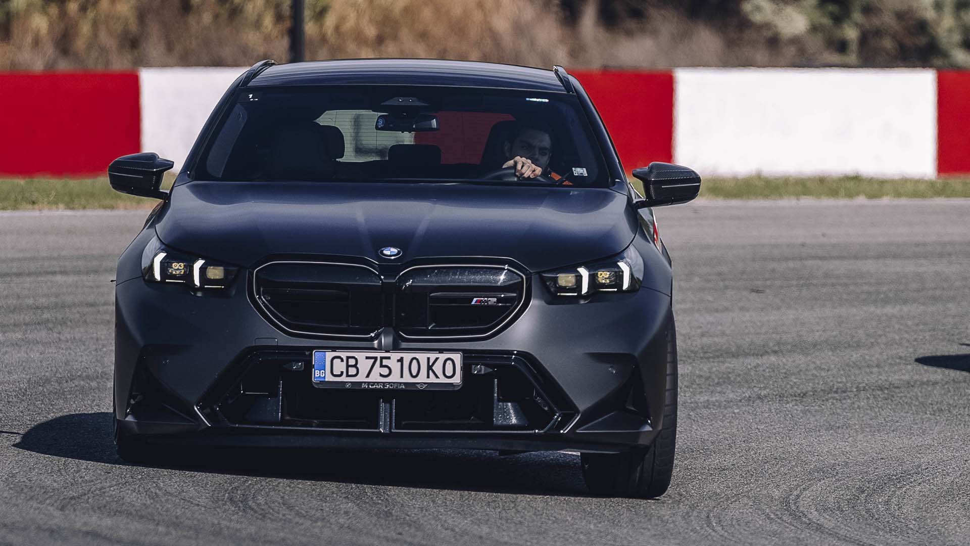 BMW M5 Touring на пистата "Серес"