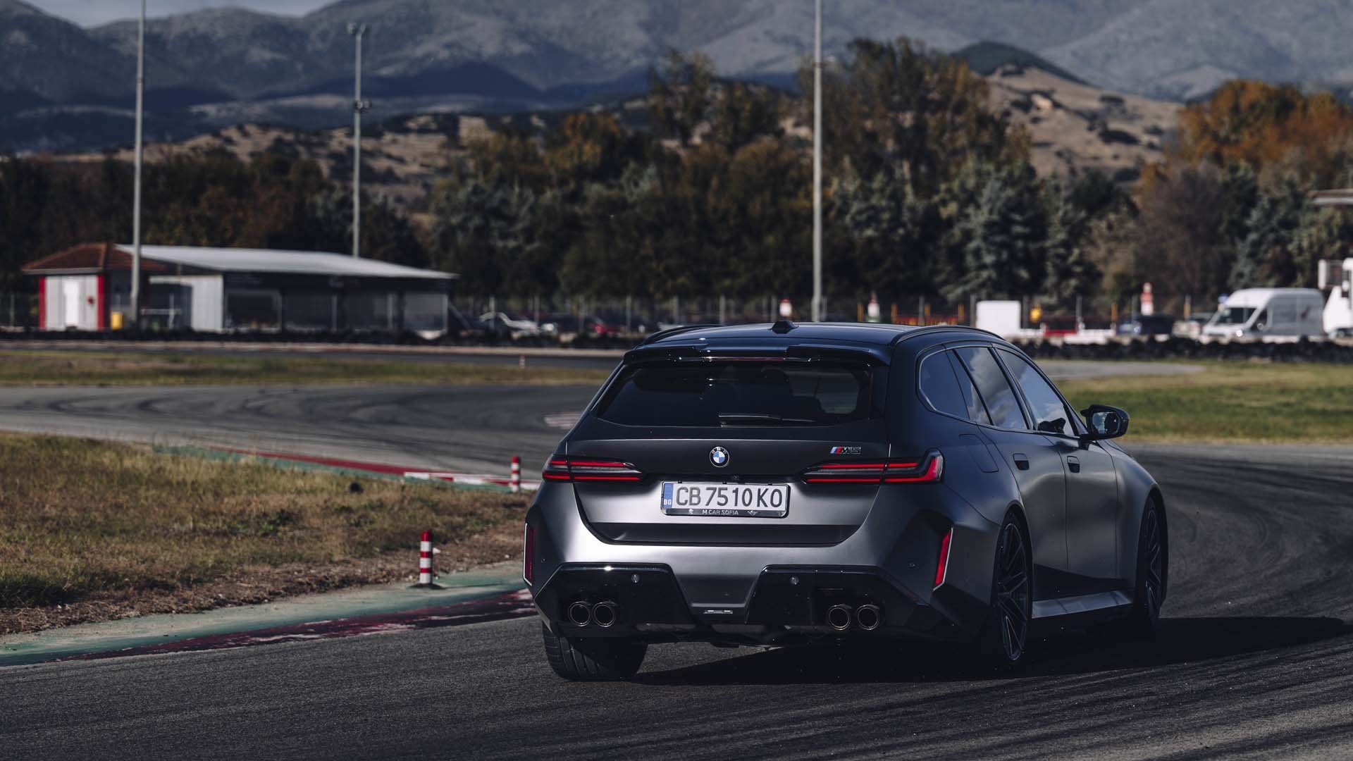 BMW M5 Touring на пистата "Серес"