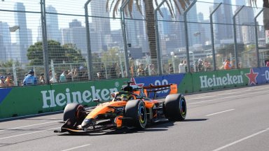 На родна земя: Пиастри бе най-бърз в първите тренировки в Австралия