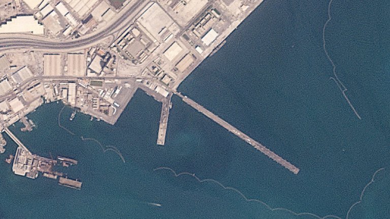 Иран атакува Бахрейн, ракети и дронове удариха жилищни сгради и хотел в столицата Манама