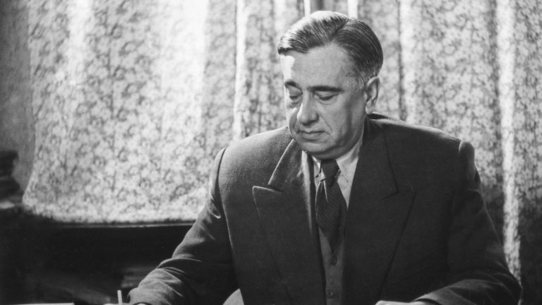 Неговите разработки имат съществен принос за развитието на редица области на висшата математика