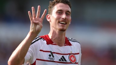 Краев вкара гол №4 за сезона, но отборът му е на дъното след загуба от лидера